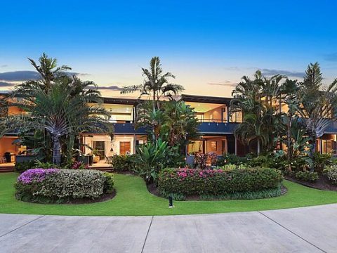 Sandcastles 1779 Motel & Resort